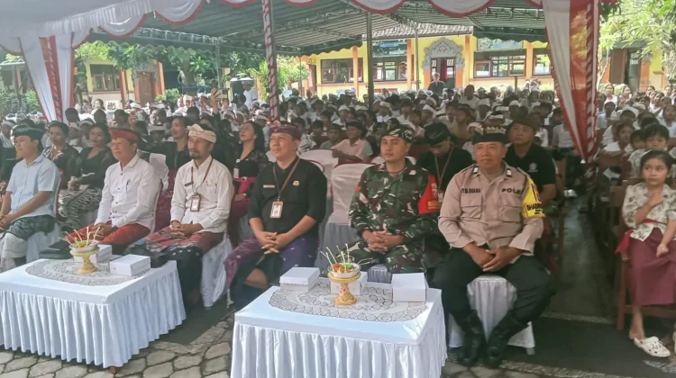 Penutupan Bulan Bahasa Bali VIII di SDN 1 Kamasan